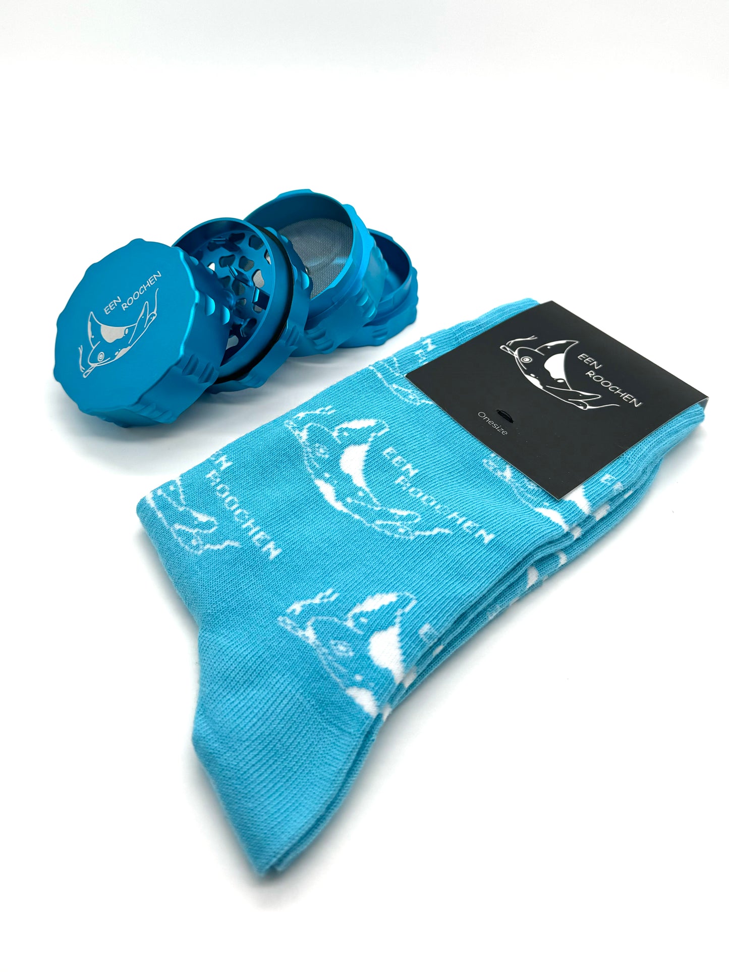 Exklusives Bundle mit unserem hochwertigem, innovativem Grinder und bequemen, nachhaltig hergestellten Socken.